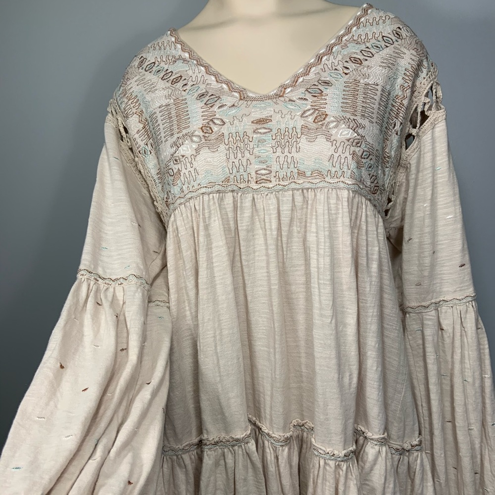 🎉2x Host Pick🎉 Free People "Much Love" embroidered cotton tunic top. - Picture 8 of 16